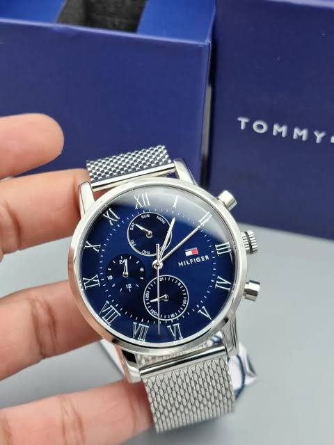 TOMMY HILFIGER