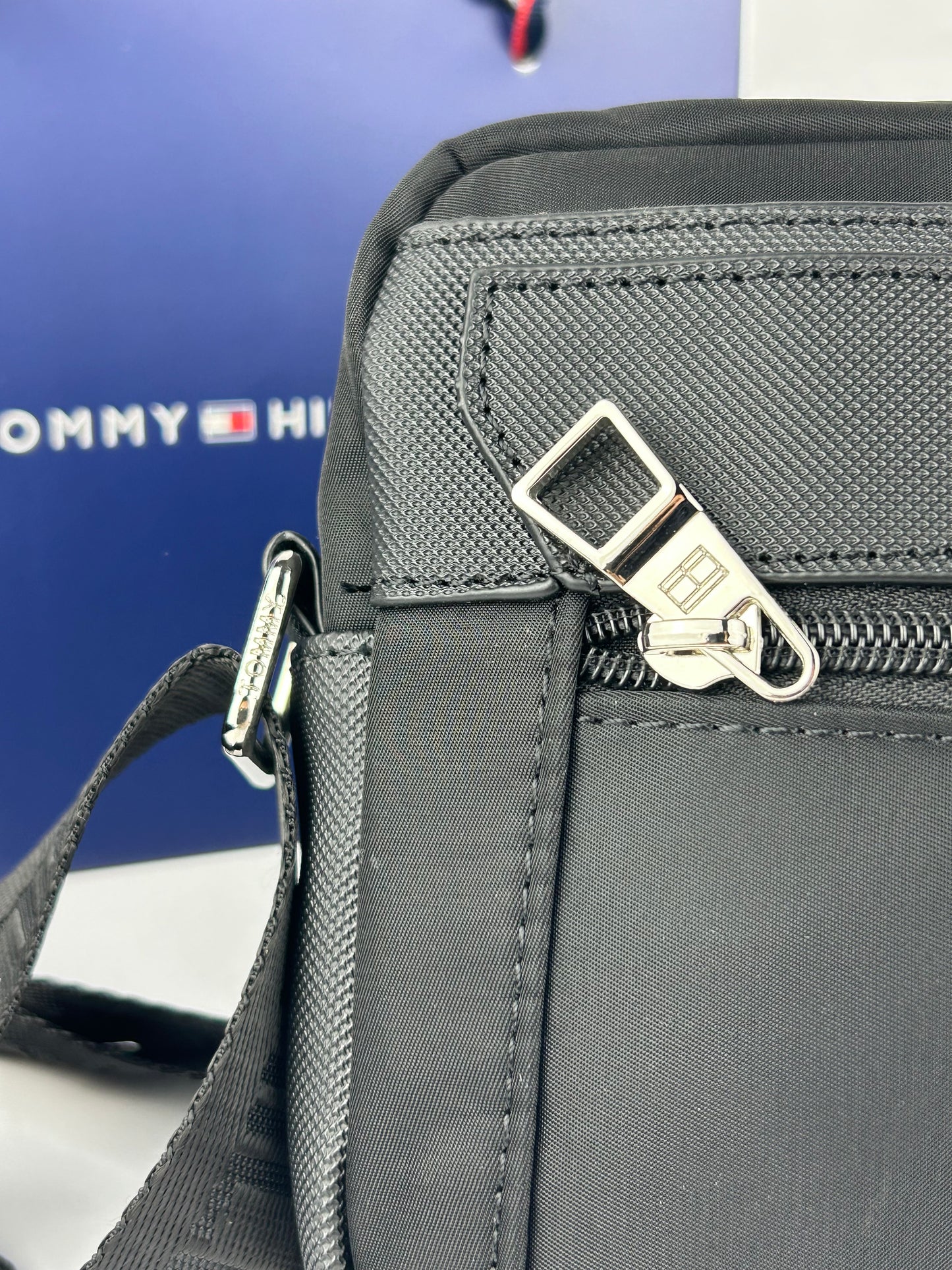 BAG TOMMY HILFIGER