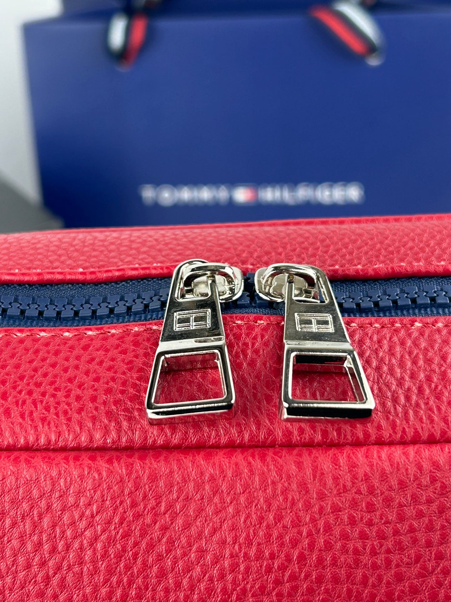 TOMMY HILFIGER BAG