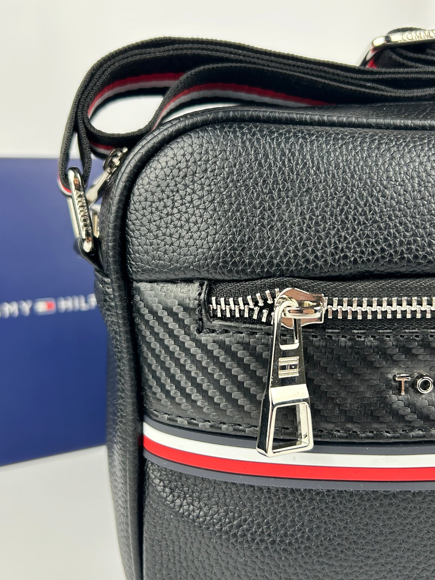 TOMMY HILFIGER BAG