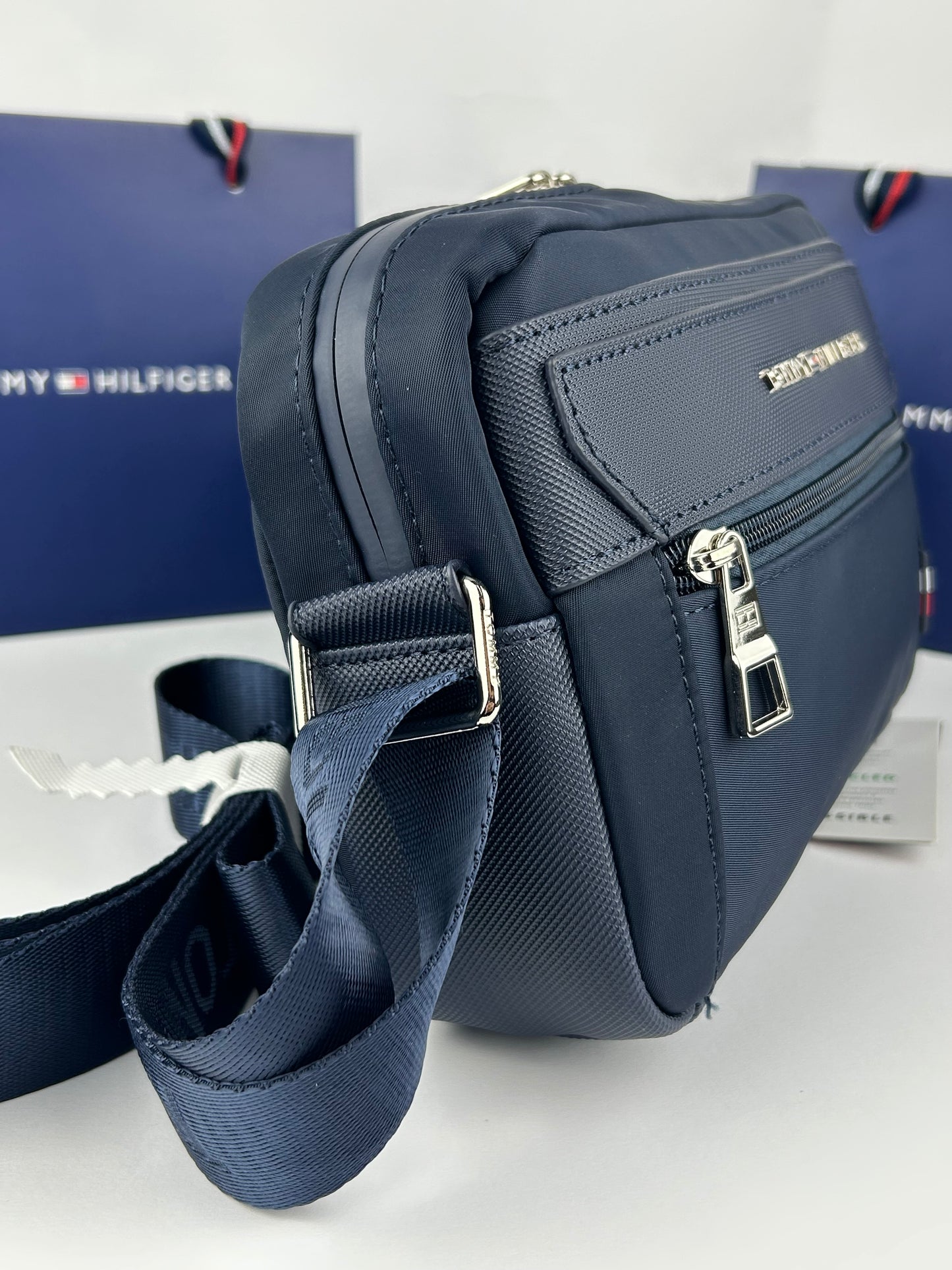 TOMMY HILFIGER BAG