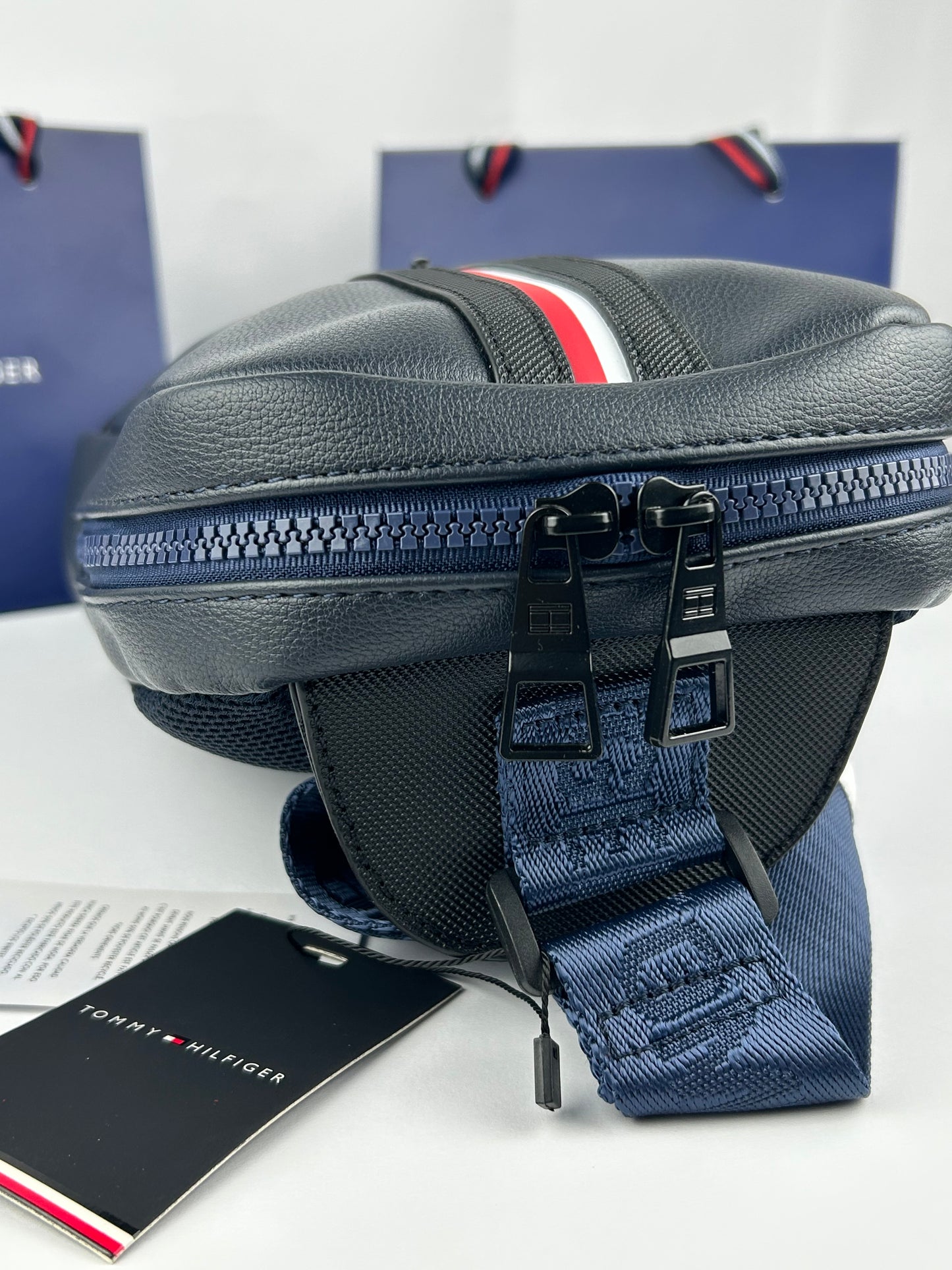 TOMMY HILFIGER BAGS