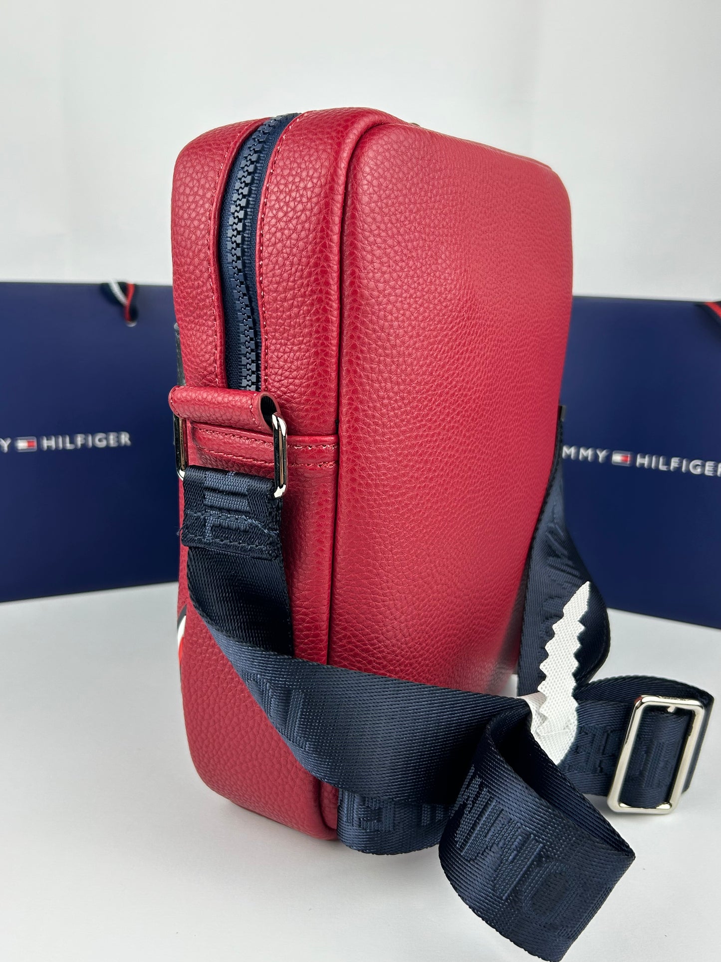 TOMMY HILFIGER BAG