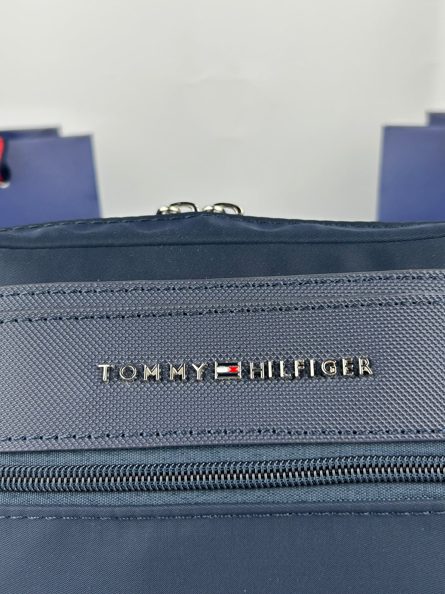 TOMMY HILFIGER BAG