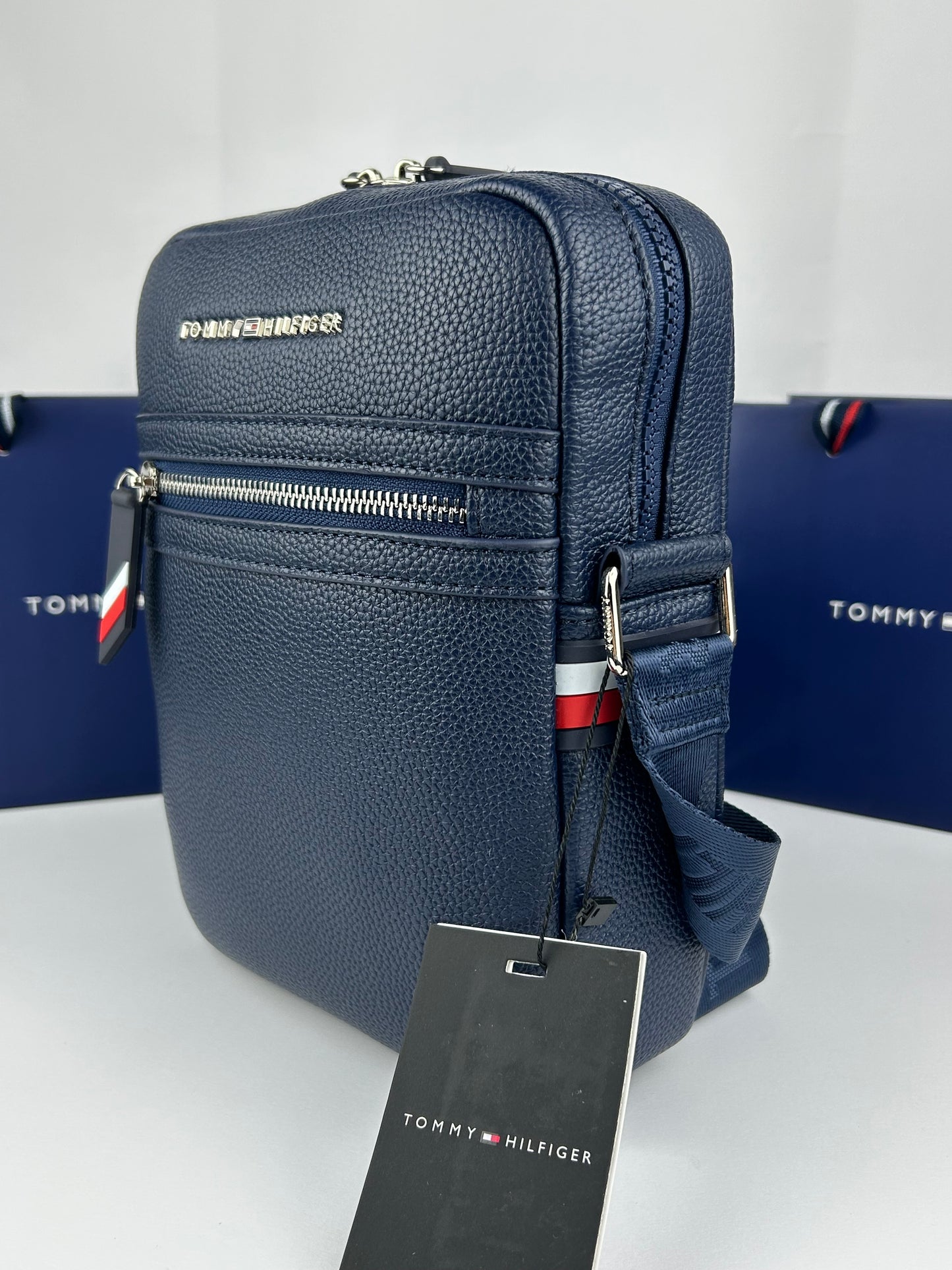 TOMMY HILFIGER BAG