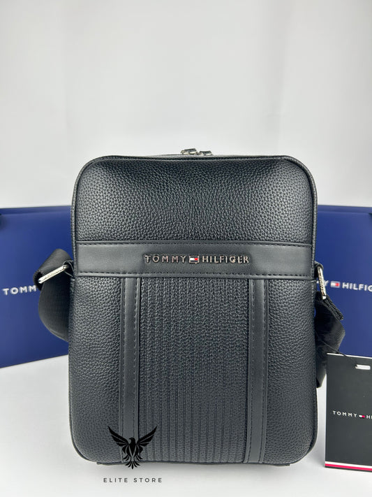TOMMY HILFIGER BAGS