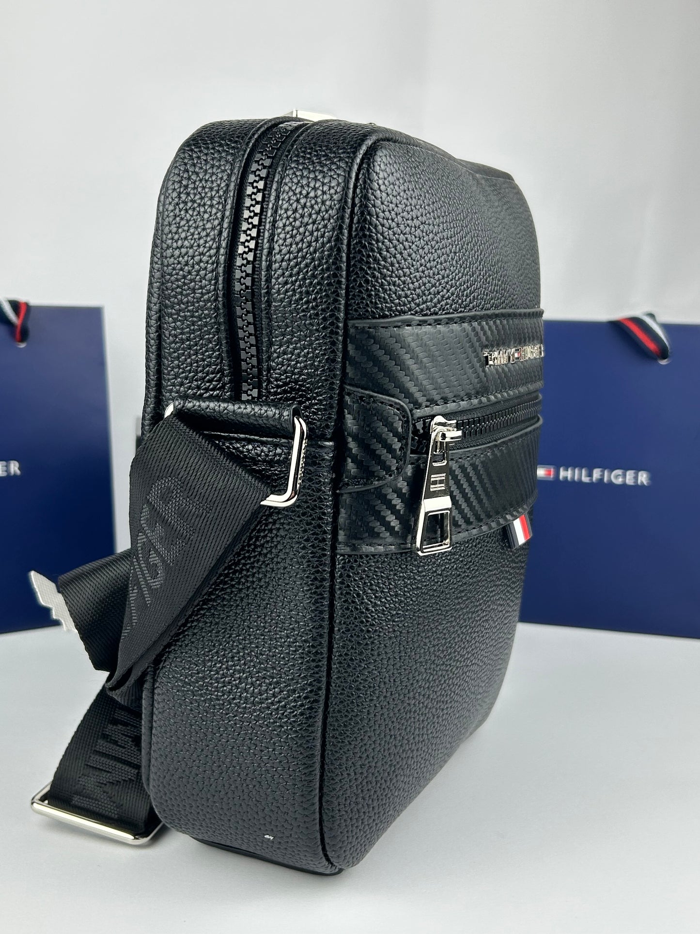 TOMMY HILFIGER BAG