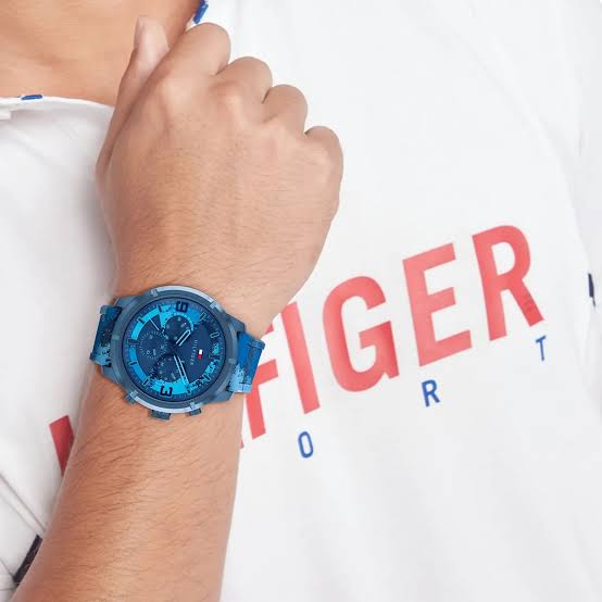 TOMMY HILFIGER