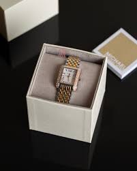 MICHAEL KORS