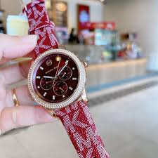 MICHAEL KORS