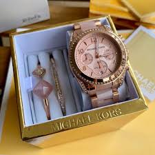 MICHAEL KORS