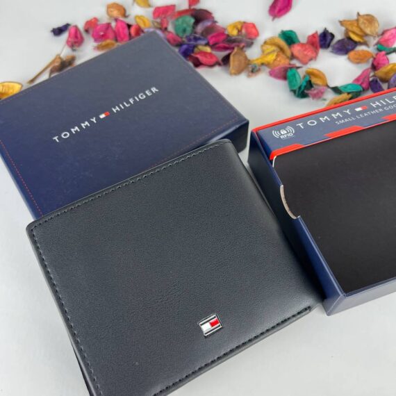 محفظة تومي رجالي