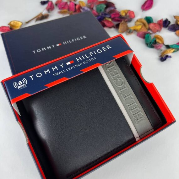 محفظة تومي رجالي