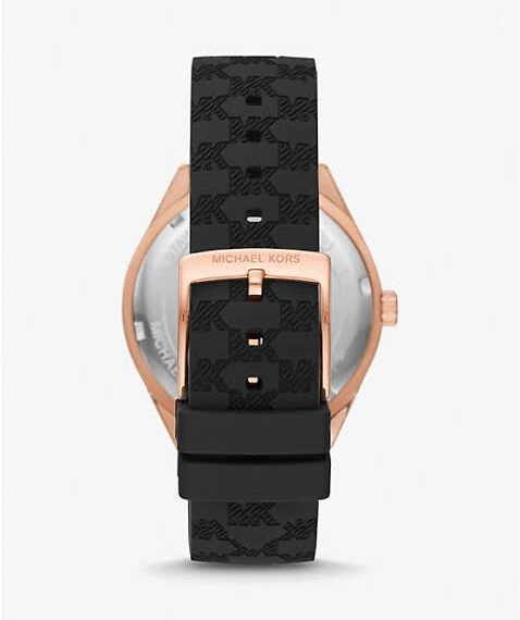 ساعة مايكل كورس