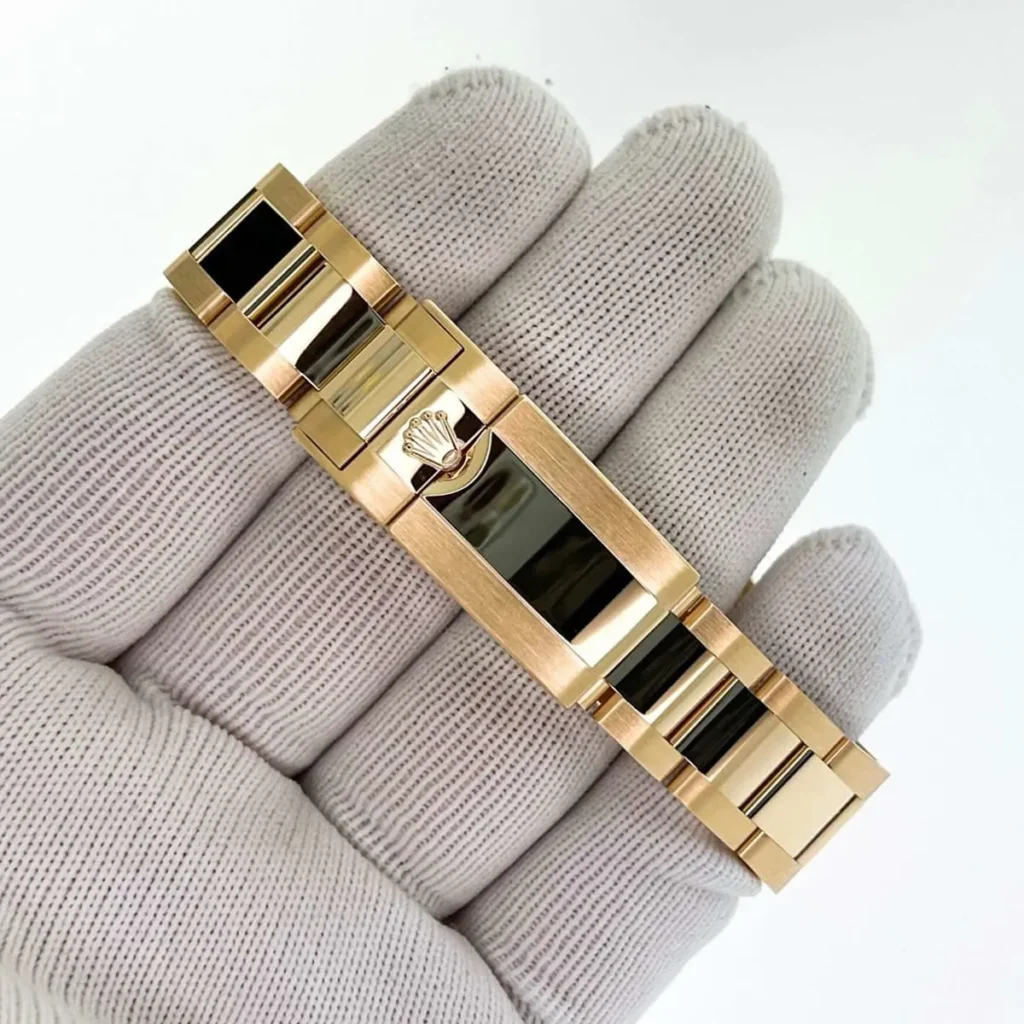 Rolex Cosmograph Daytona 116508 — Men’s Watch - الصورة 6