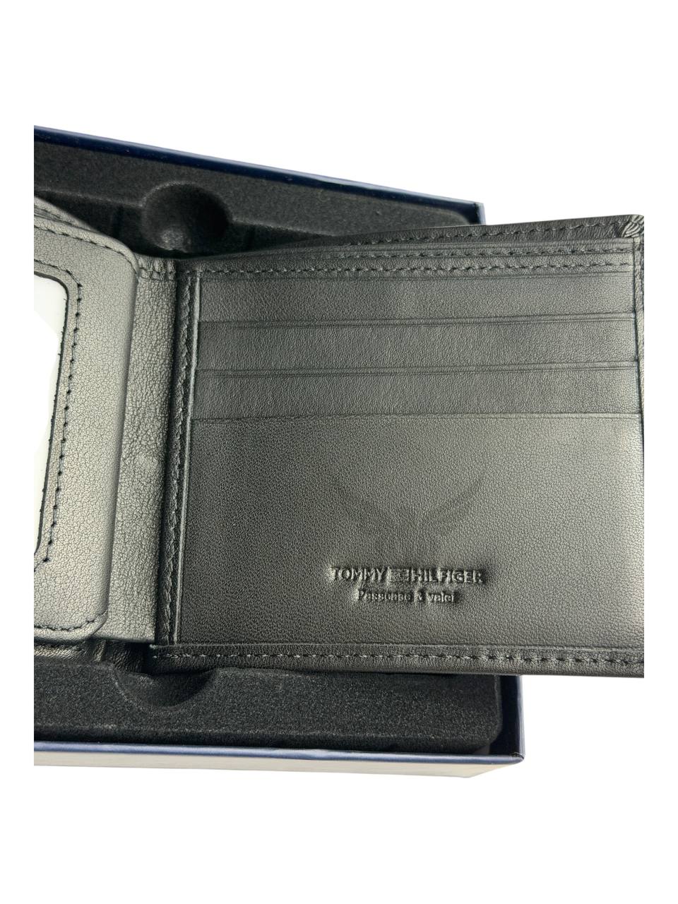 Tommy Hilfiger Wallet & Keychain Set - الصورة 8