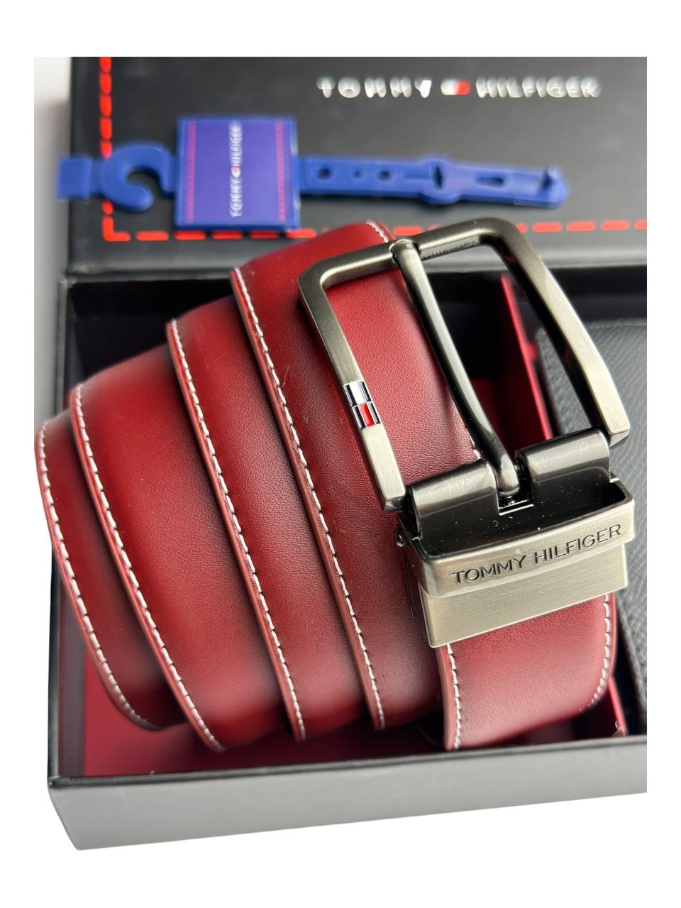 Tommy Hilfiger Wallet & Belt Set - الصورة 4