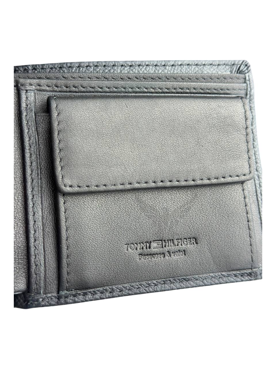 Tommy Hilfiger Wallet & Belt Set - الصورة 7